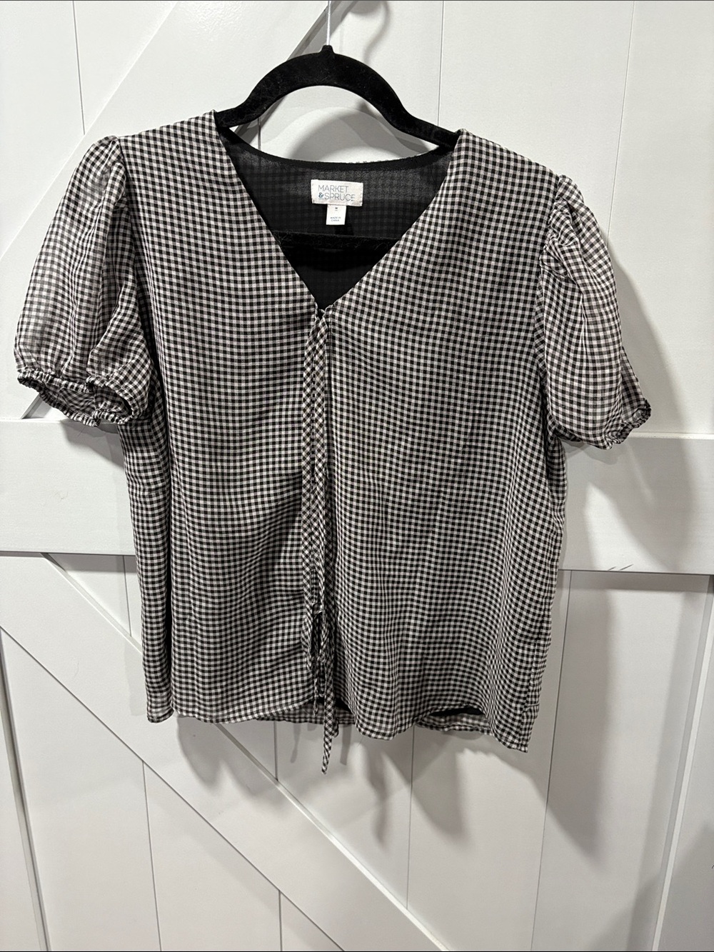 Market & Spruce Black & White Gingham V-Neck Tie-Front Blouse